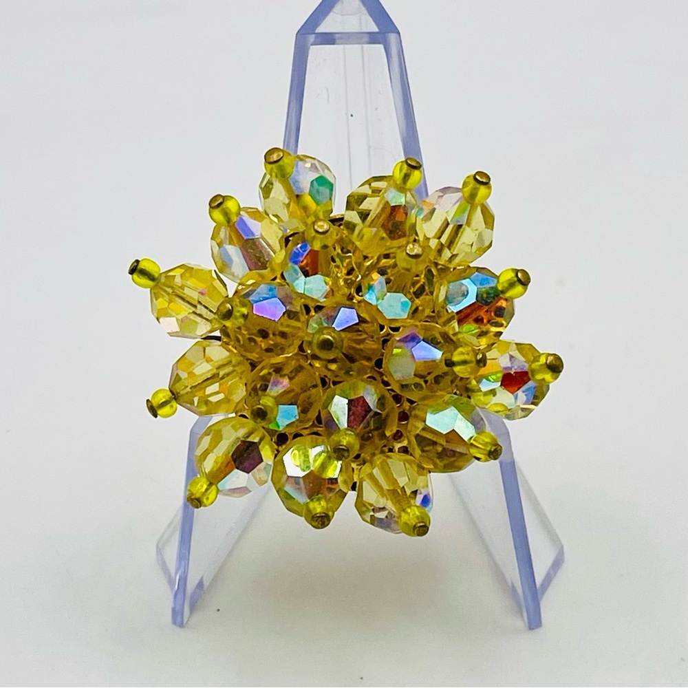 RELISTED Vintage Lemon Yellow Faceted Rhinestone and Brass Flower Brooch - Picture 3 of 14